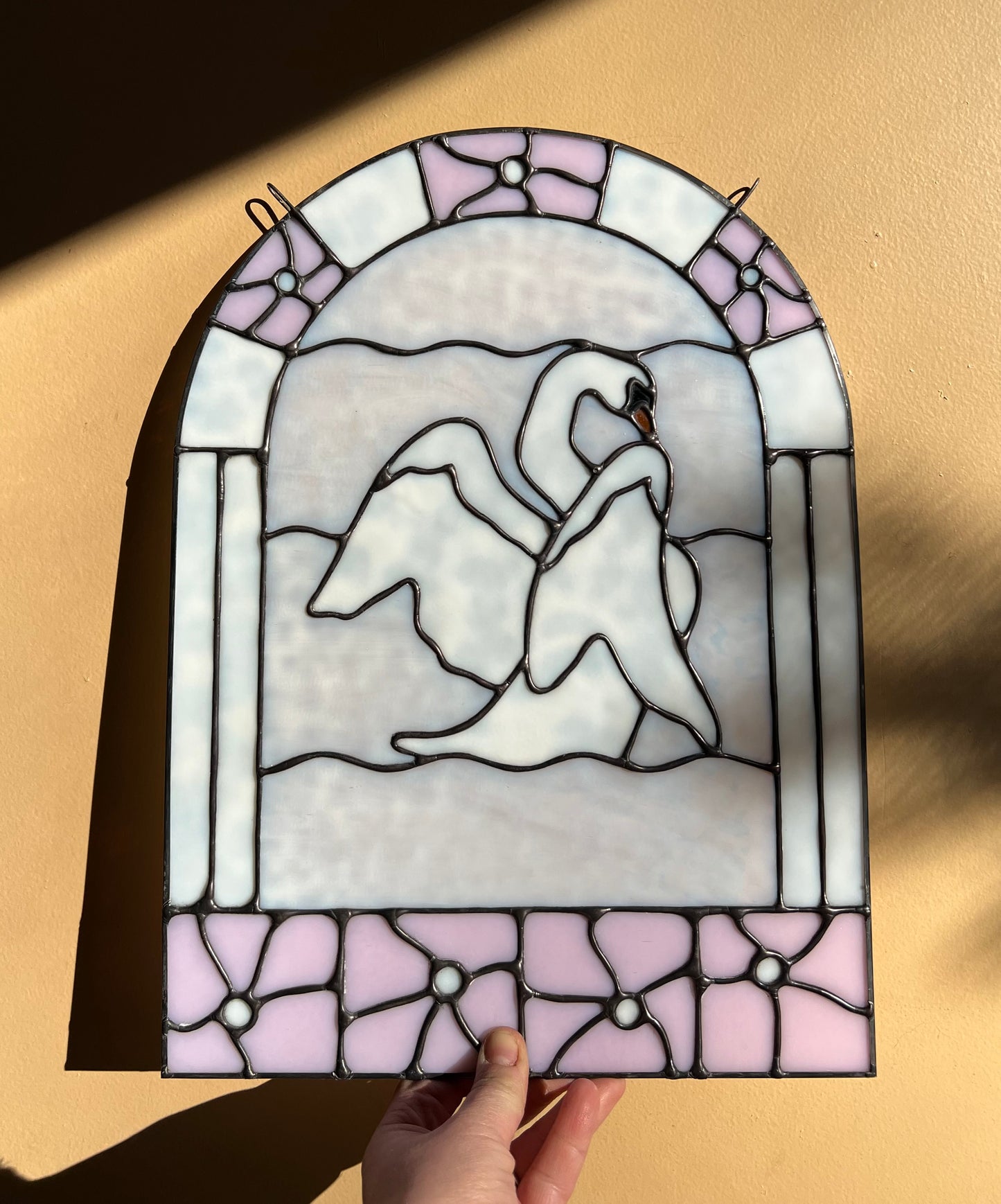 Swan Arch /Pink