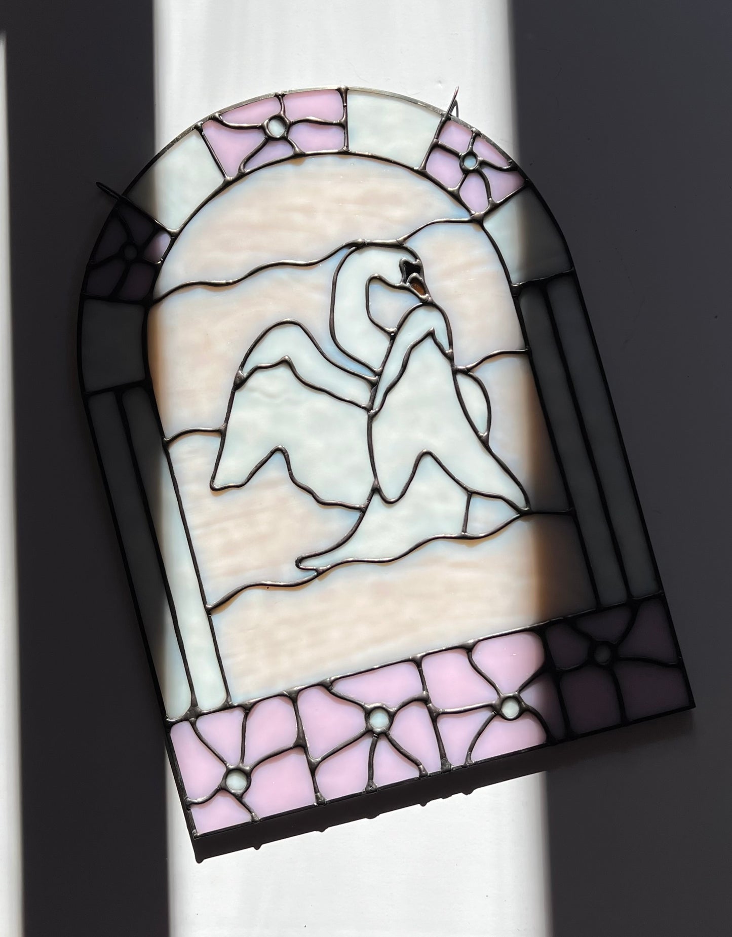 Swan Arch /Pink