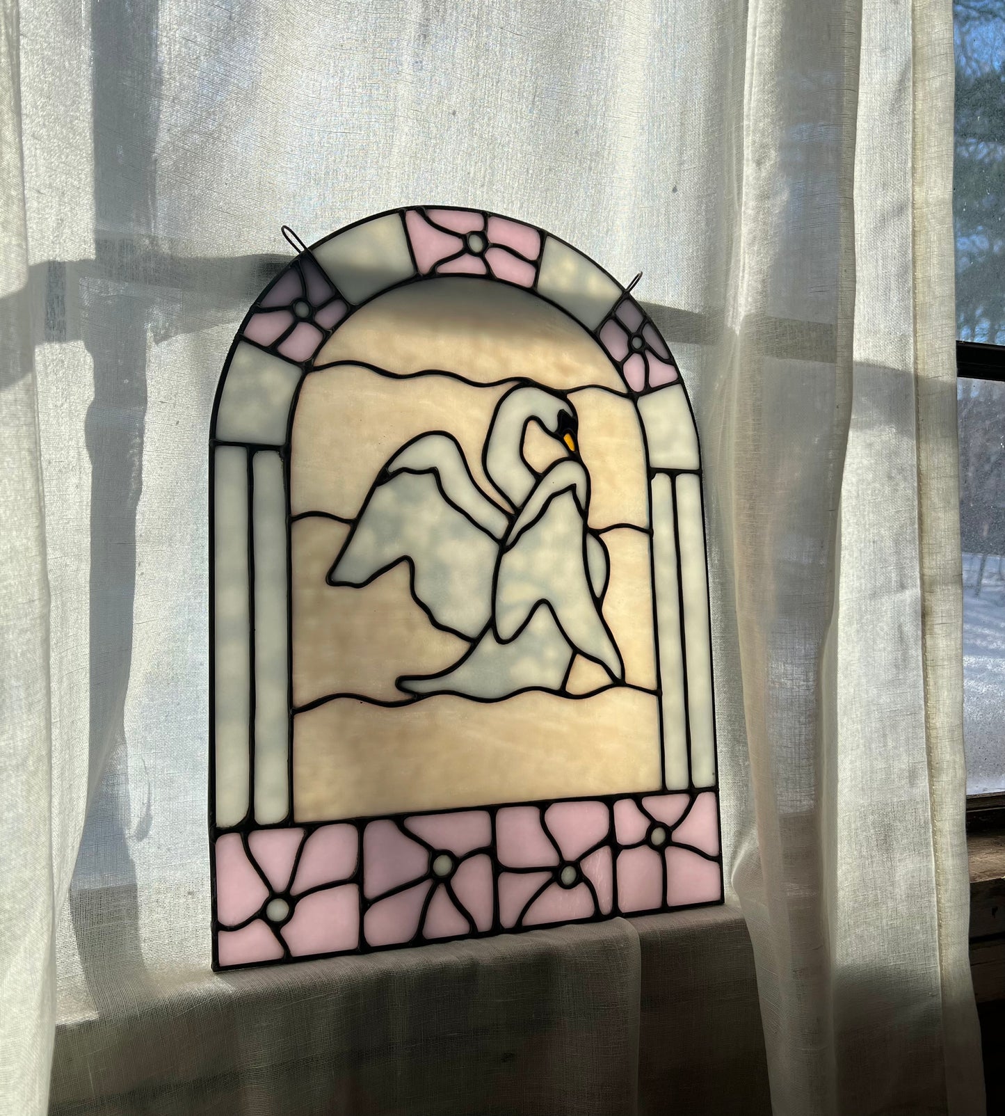 Swan Arch /Pink