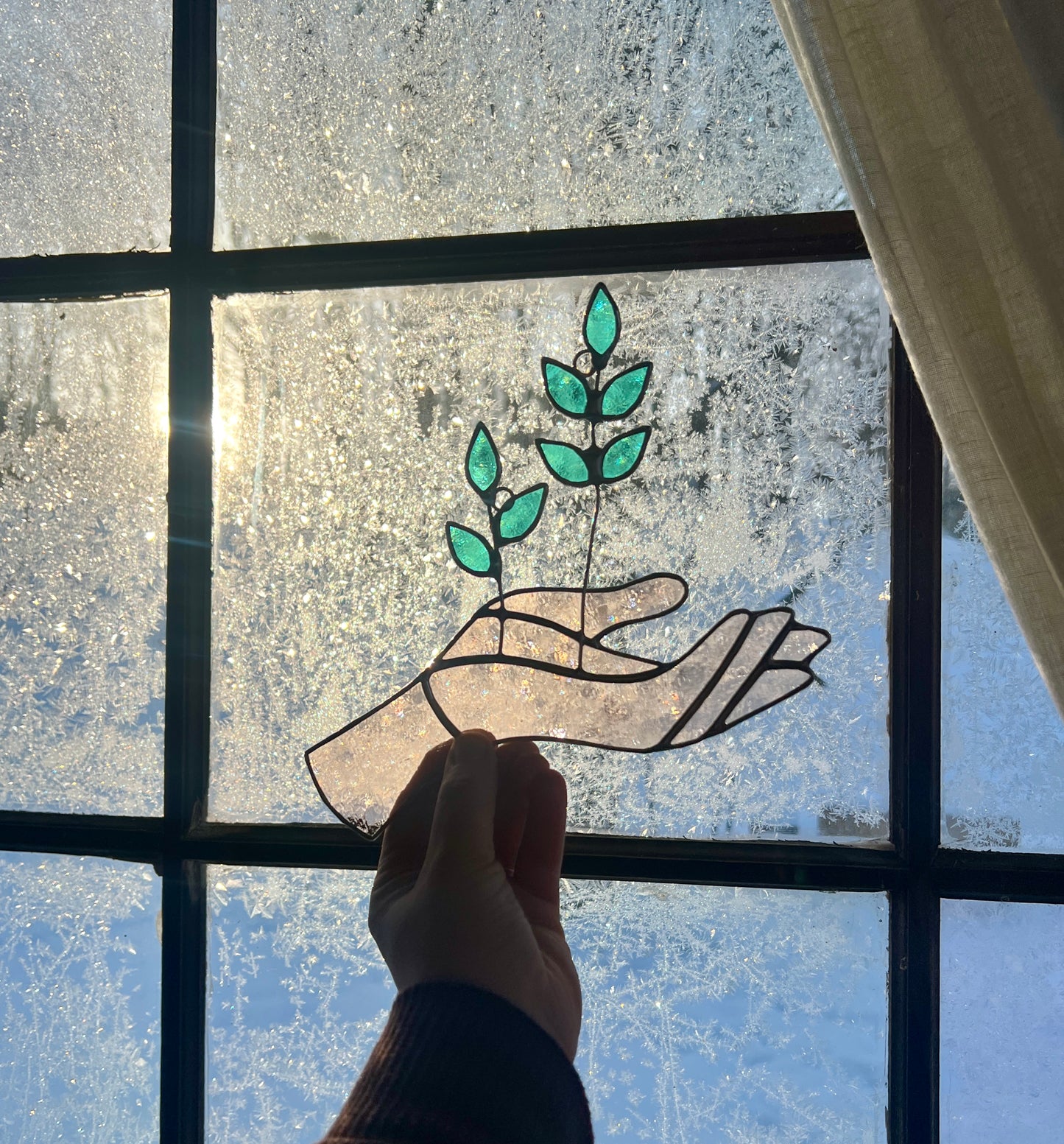 always growing hands