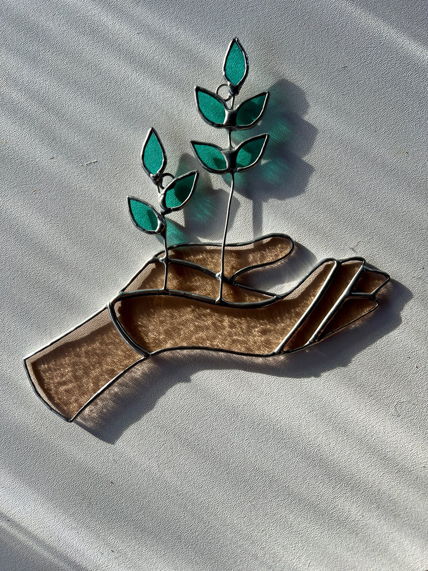 always growing hands