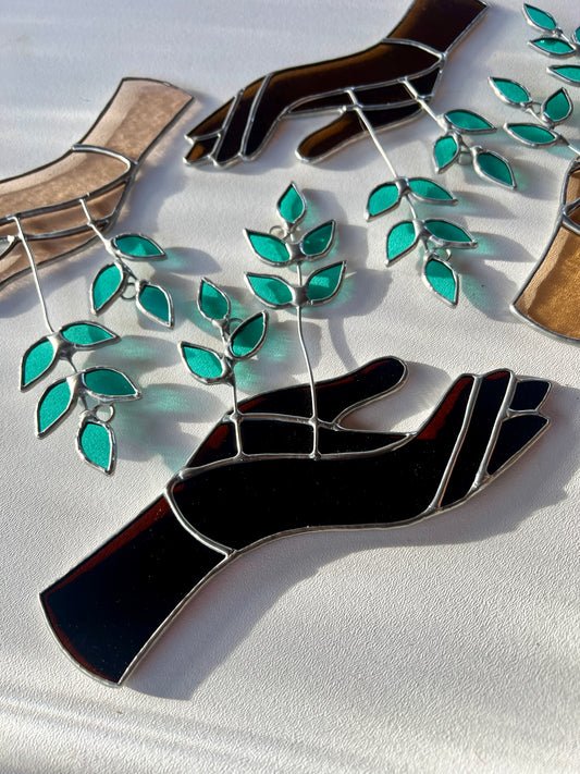 always growing hands