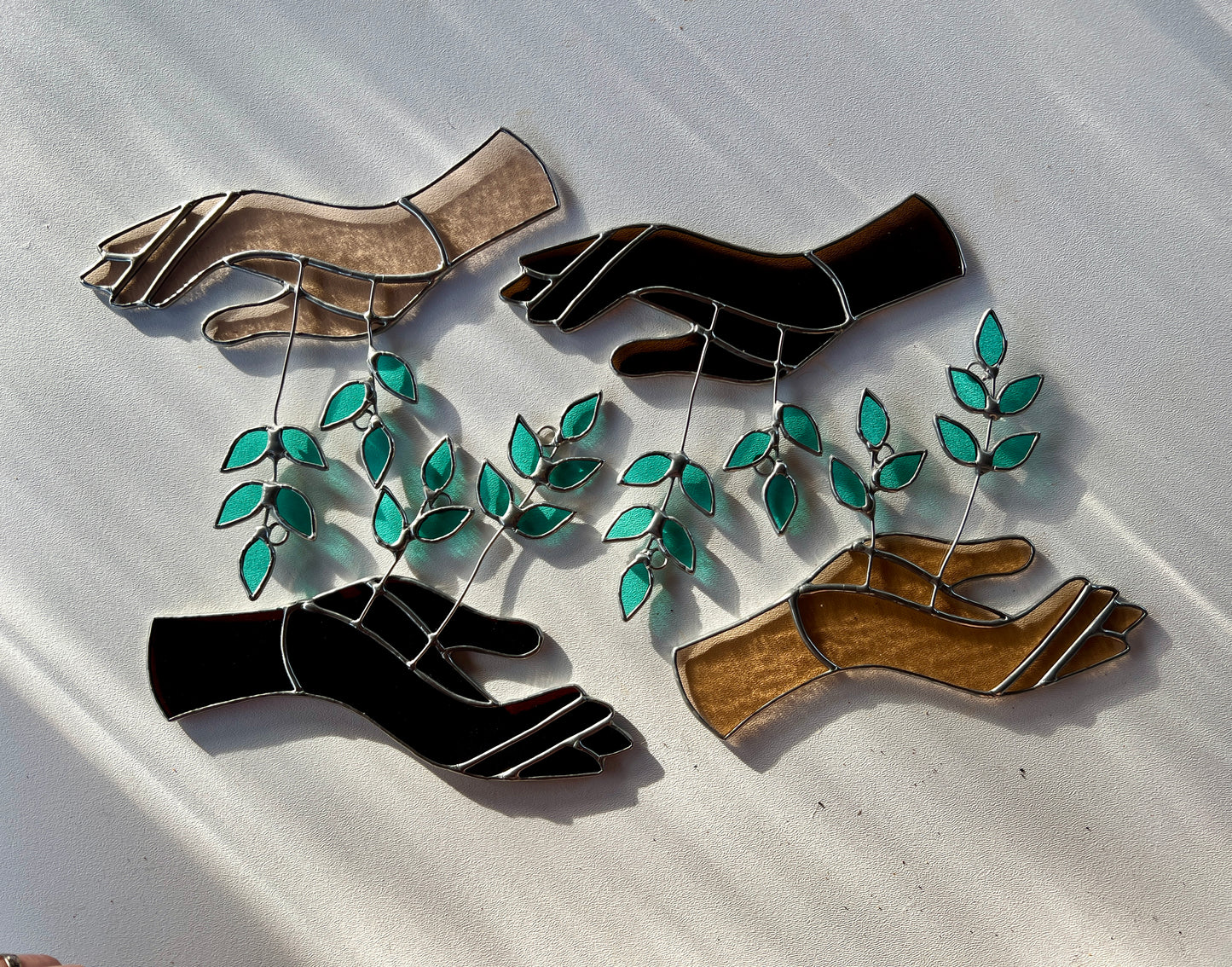 always growing hands