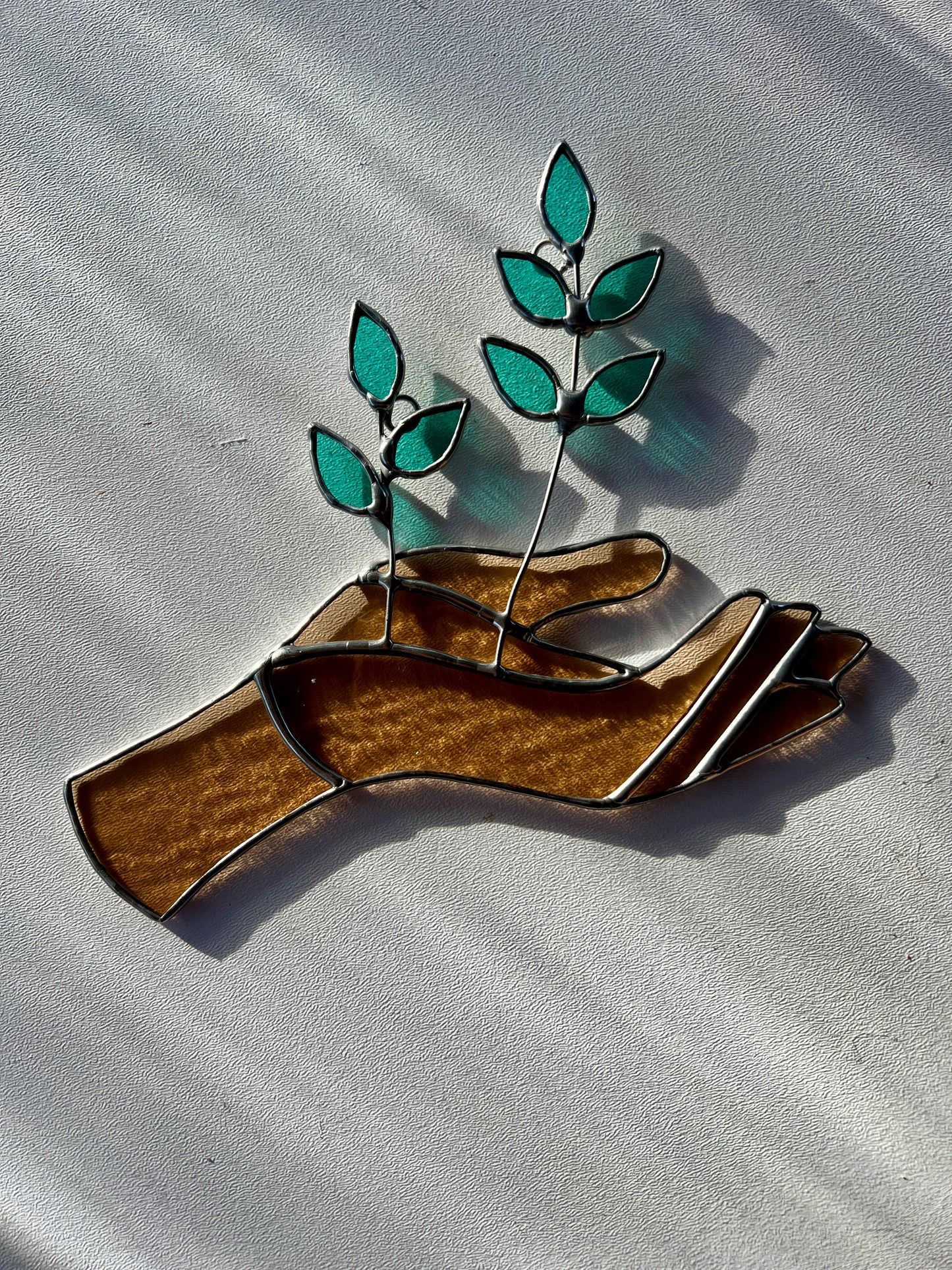 always growing hands