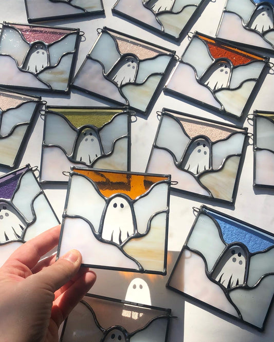 PREORDER / small ghosties